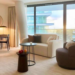 Deluxe Studio Apartment